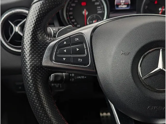 Mercedes-benz cla-klasse 200 amg | nx-491-x - afbeelding 2 van  34