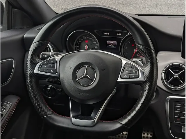 Mercedes-benz cla-klasse 200 amg | nx-491-x - afbeelding 30 van  34