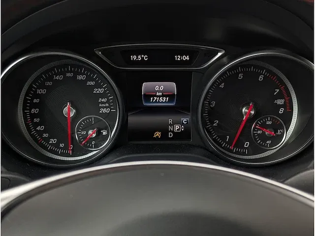 Mercedes-benz cla-klasse 200 amg | nx-491-x - afbeelding 31 van  34