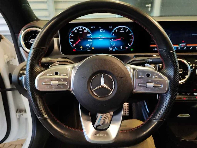 Mercedes-benz cla-klasse 200 business solution amg | zj-668-h - afbeelding 8 van  20