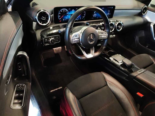 Mercedes-benz cla-klasse 200 business solution amg | zj-668-h - afbeelding 10 van  20