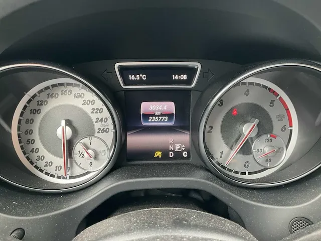 Mercedes-benz cla-klasse 200 d ambition automaat 2015, hn-660-v - afbeelding 11 van  34