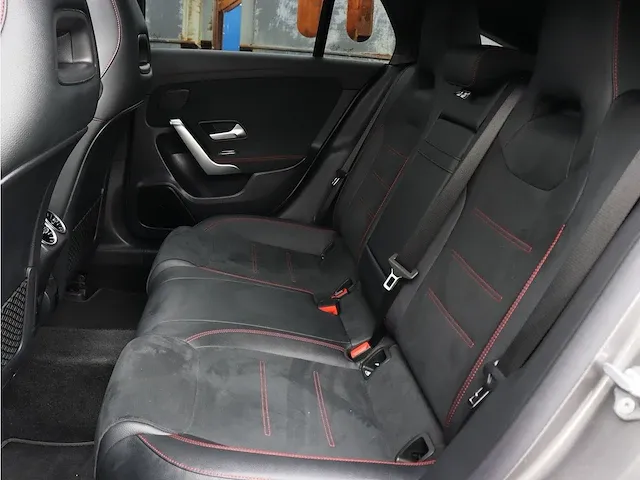 Mercedes-benz cla-klasse shooting brake 200 amg | p-443-pl - afbeelding 29 van  49