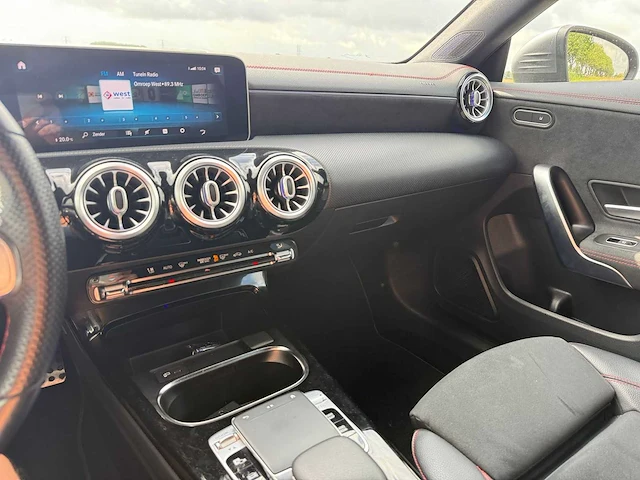 Mercedes-benz cla-klasse shooting brake 200 bns sol. amg , hfv-20-f - afbeelding 4 van  21
