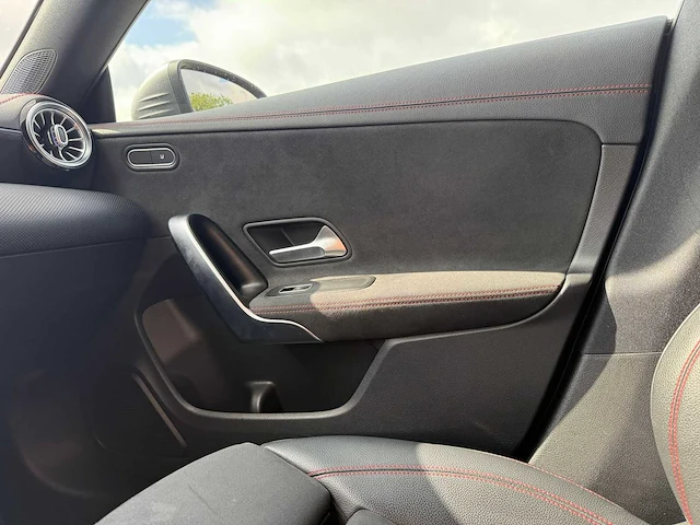 Mercedes-benz cla-klasse shooting brake 200 bns sol. amg , hfv-20-f - afbeelding 5 van  21