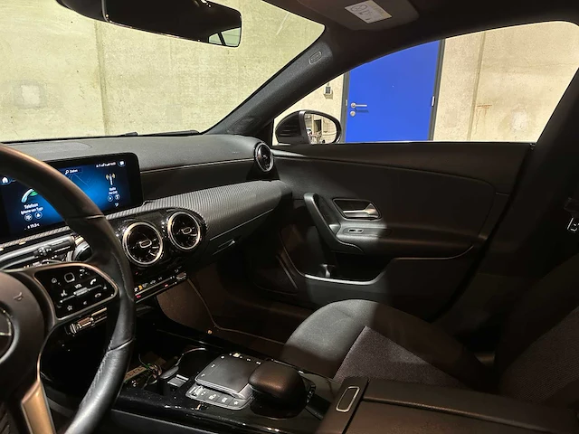 Mercedes-benz cla200 d advantage cla-klasse shooting brake 150pk 2021 (origineel-nl), k-136-hk - afbeelding 14 van  44