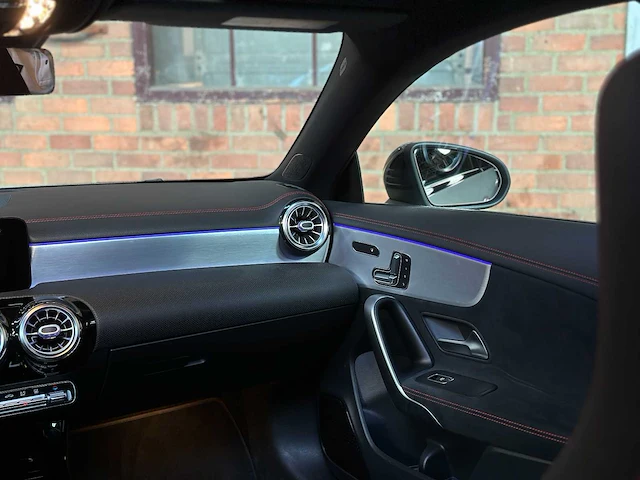 Mercedes-benz cla250 e amg limited business solution 160pk 2020 cla-klasse shooting brake plug-in hybrid, j-472-vn - afbeelding 32 van  68