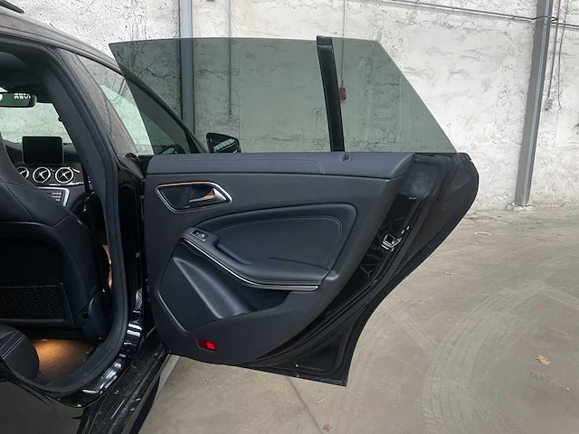 Mercedes-benz cla45 amg 4matic ambition 381pk 2017 cla-klasse shooting brake, l-823-dz - afbeelding 20 van  59