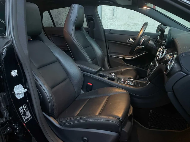 Mercedes-benz cla45 amg 4matic ambition 381pk 2017 cla-klasse shooting brake, l-823-dz - afbeelding 38 van  59