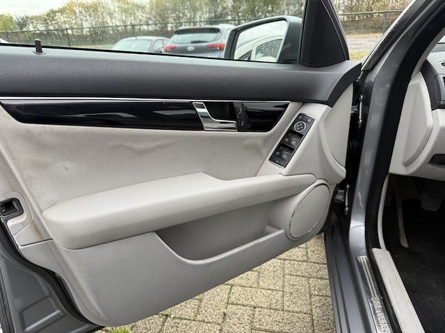 Mercedes-benz classe c sw (s204) c 200 cdi blueefficiency, 2010 - afbeelding 28 van  30