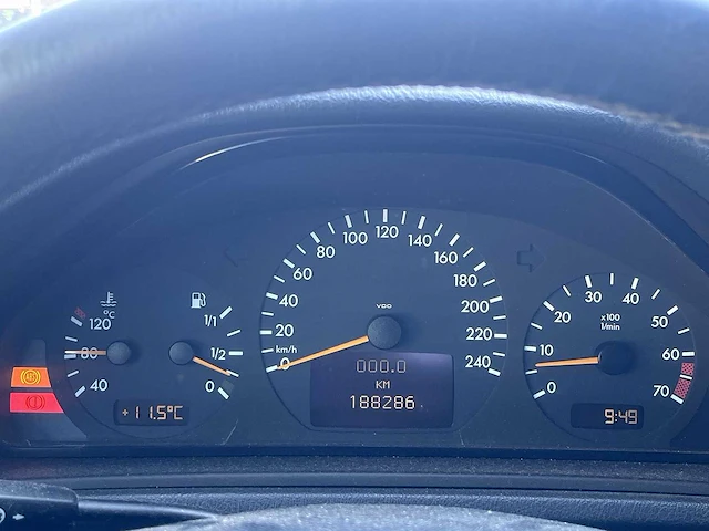 Mercedes-benz clk-klasse cabrio 200 avantgarde car 2000 | 50-jpg-6 i - afbeelding 5 van  21