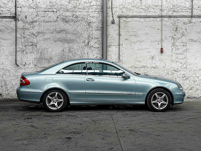 Mercedes-benz clk-klasse coupé 240 avantgarde 170pk 2002, l-564-pn - afbeelding 7 van  27