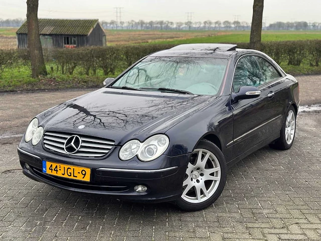 Mercedes benz clk-klasse coupé 320 avantgarde clk320 3.2 v6 44-jgl-9 - afbeelding 1 van  15