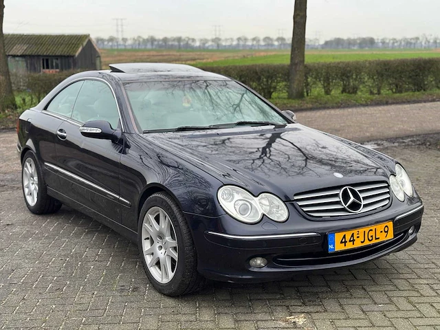 Mercedes benz clk-klasse coupé 320 avantgarde clk320 3.2 v6 44-jgl-9 - afbeelding 7 van  15