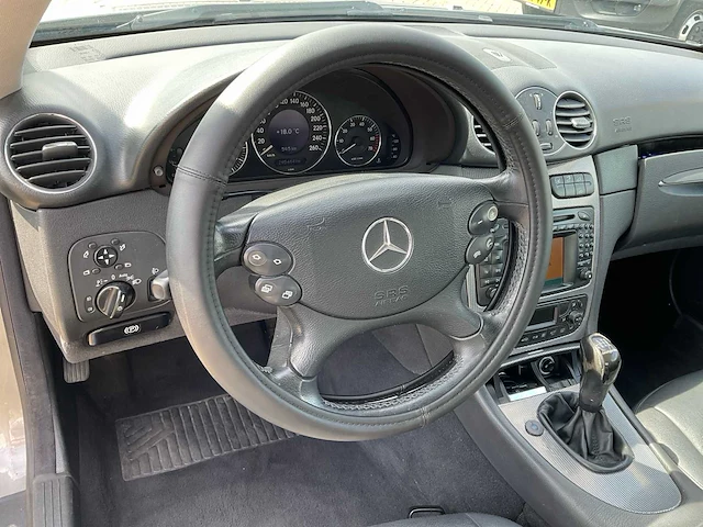 Mercedes-benz clk-klasse coupé personenauto - afbeelding 8 van  21