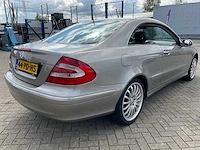 Mercedes-benz clk-klasse coupé personenauto - afbeelding 17 van  21