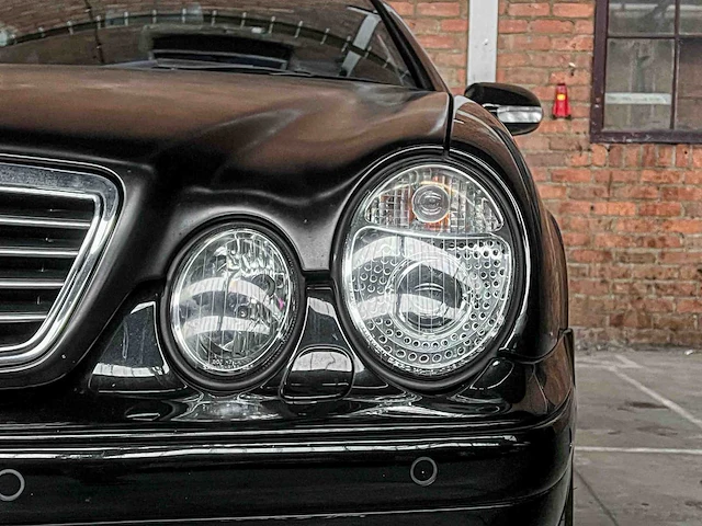 Mercedes-benz clk55 amg 5.4 v8 347pk 2001 youngtimer - afbeelding 36 van  40