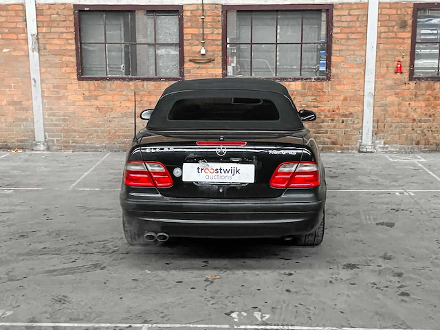 Mercedes-benz clk55 amg cabriolet 5.4 v8 367pk 2002 clk-klasse youngtimer - afbeelding 4 van  34