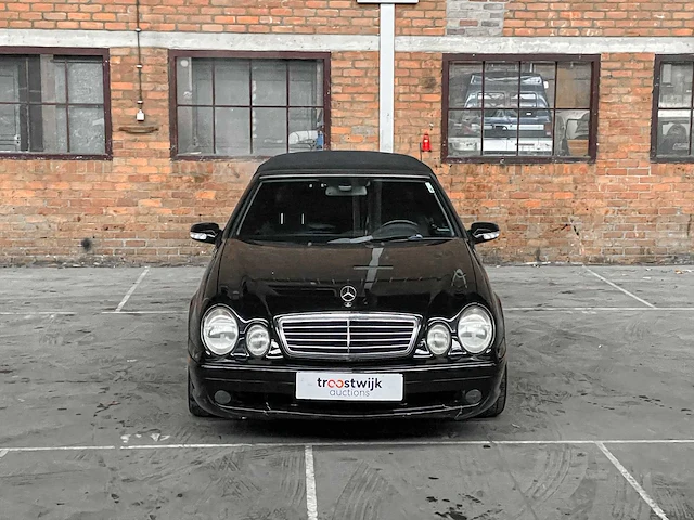 Mercedes-benz clk55 amg cabriolet 5.4 v8 367pk 2002 clk-klasse youngtimer - afbeelding 30 van  34