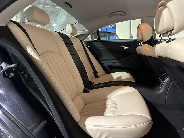 Mercedes-benz cls320 cdi 3.0 v6 prestige 224pk 2008 cls-klasse, 73-zf-gr youngtimer - afbeelding 31 van  41