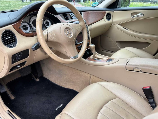 Mercedes-benz cls350 cgi prestige plus automaat; 29-hrz-1 - afbeelding 18 van  19
