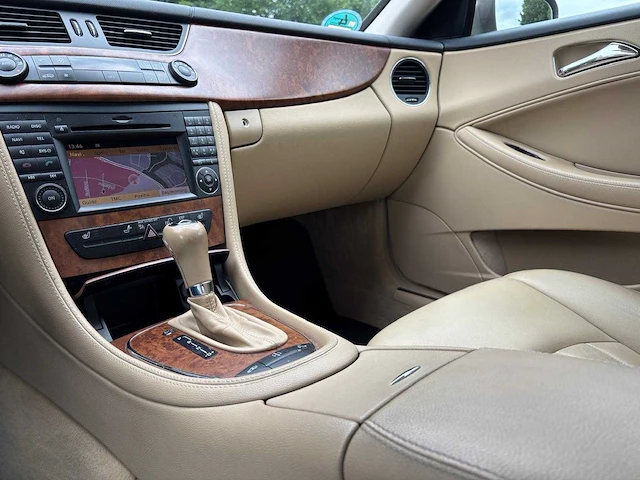 Mercedes-benz cls350 cgi prestige plus automaat; 29-hrz-1 - afbeelding 3 van  19