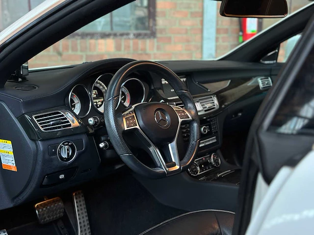 Mercedes-benz cls500 4matic shooting brake 4.7 v8 408pk 2013 cls-klasse - afbeelding 10 van  46