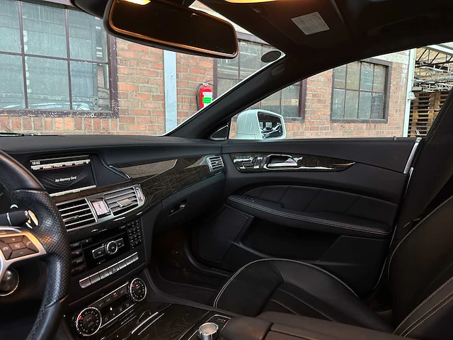 Mercedes-benz cls500 4matic shooting brake 4.7 v8 408pk 2013 cls-klasse - afbeelding 13 van  46