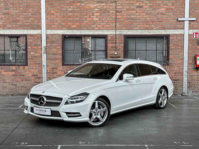 Mercedes-benz cls500 4matic shooting brake 4.7 v8 408pk 2013 cls-klasse - afbeelding 23 van  46