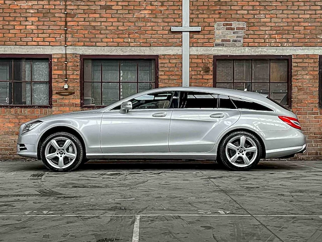 Mercedes-benz cls500 4matic shooting brake 4.7 v8 408pk 2014 cls-klasse - afbeelding 8 van  42