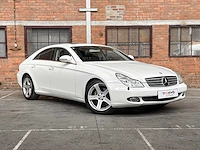 Mercedes-benz cls500 5.0 v8 306pk 2005 cls-klasse youngtimer - afbeelding 40 van  43