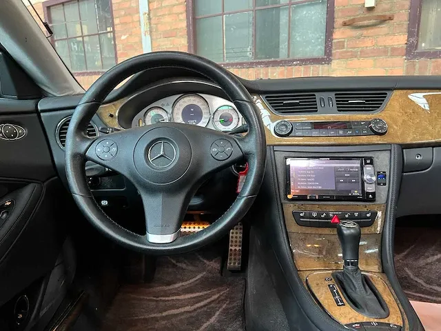 Mercedes-benz cls500 amg 5.0 v8 306pk 2008 cls-klasse youngtimer - afbeelding 37 van  60