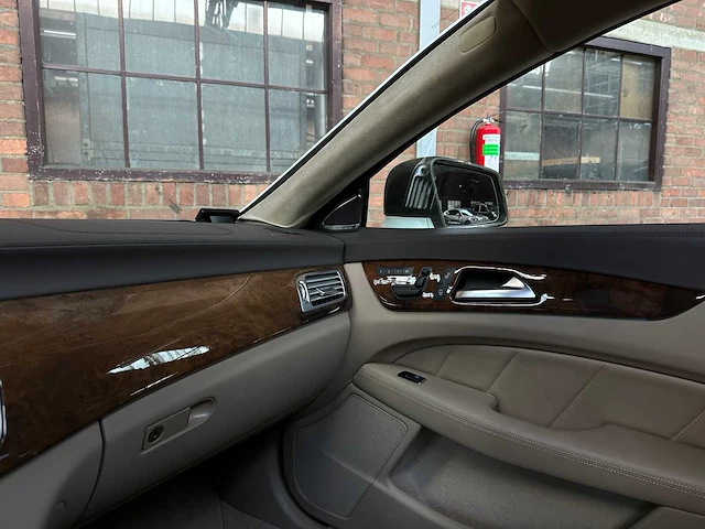 Mercedes-benz cls63 amg 5.5 v8 525pk 2012 cls-klasse (53.000 km) - afbeelding 30 van  46