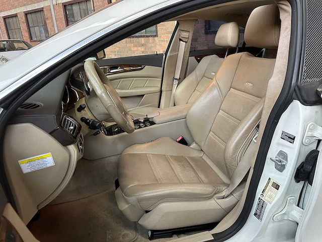 Mercedes-benz cls63 amg 5.5 v8 525pk 2012 cls-klasse (53.000 km) - afbeelding 39 van  46