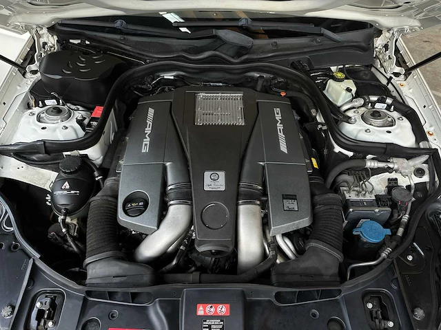 Mercedes-benz cls63 amg 5.5 v8 525pk 2012 cls-klasse (53.000 km) - afbeelding 44 van  46