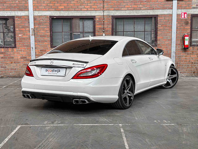 Mercedes-benz cls63 amg 5.5 v8 525pk 2012 cls-klasse (53.000 km) - afbeelding 3 van  46