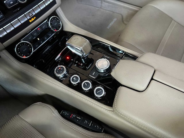 Mercedes-benz cls63 amg 5.5 v8 525pk 2012 cls-klasse (53.000 km) - afbeelding 20 van  46
