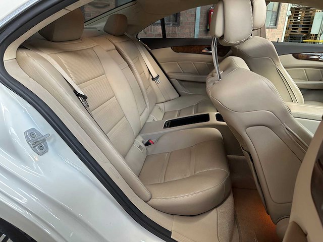 Mercedes-benz cls63 amg 5.5 v8 525pk 2012 cls-klasse (53.000 km) - afbeelding 36 van  46