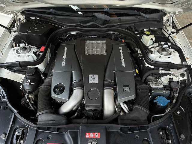 Mercedes-benz cls63 amg 5.5 v8 525pk 2012 cls-klasse (53.000 km) - afbeelding 39 van  46