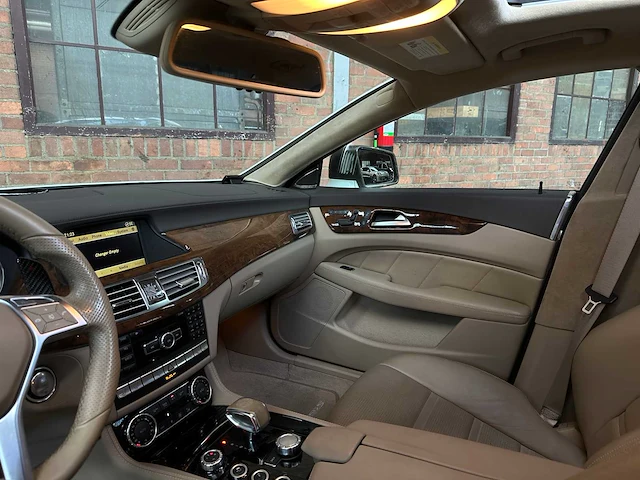 Mercedes-benz cls63 amg 5.5 v8 525pk 2012 cls-klasse - afbeelding 14 van  46