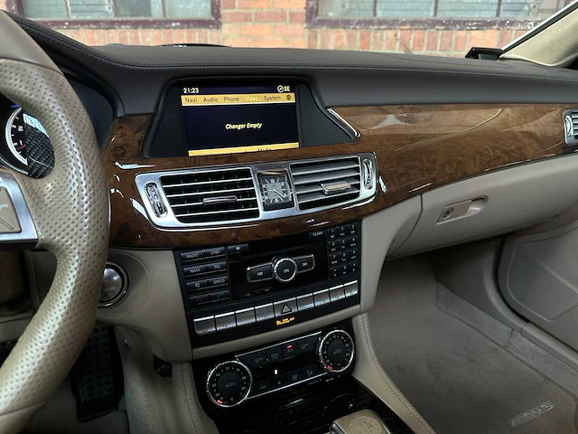 Mercedes-benz cls63 amg 5.5 v8 525pk 2012 cls-klasse - afbeelding 21 van  46
