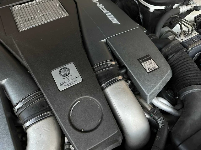 Mercedes-benz cls63 amg 5.5 v8 525pk 2012 cls-klasse - afbeelding 40 van  46