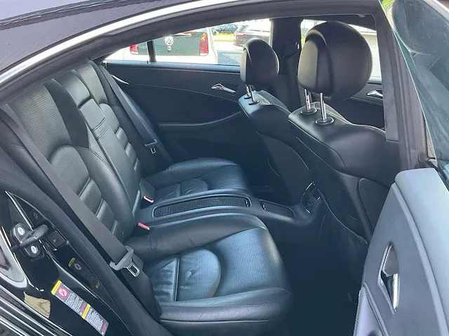 Mercedes-benz cls63 amg schuifdak achteruitrijcamera memory stoelverwarming navi, x-715-jf - afbeelding 24 van  31