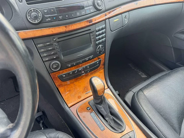 Mercedes-benz e-klasse 240 avantgarde 2002 | 32-jj-kh - afbeelding 9 van  10