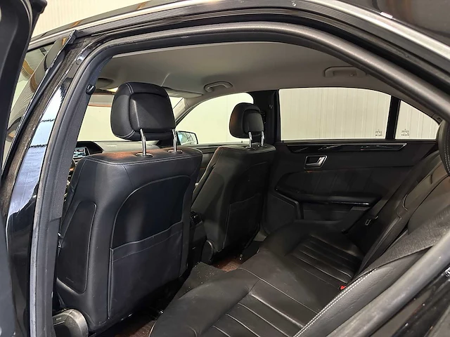 Mercedes-benz e-klasse 300 bt.hy. ambition 1-kpp-00 - afbeelding 10 van  22