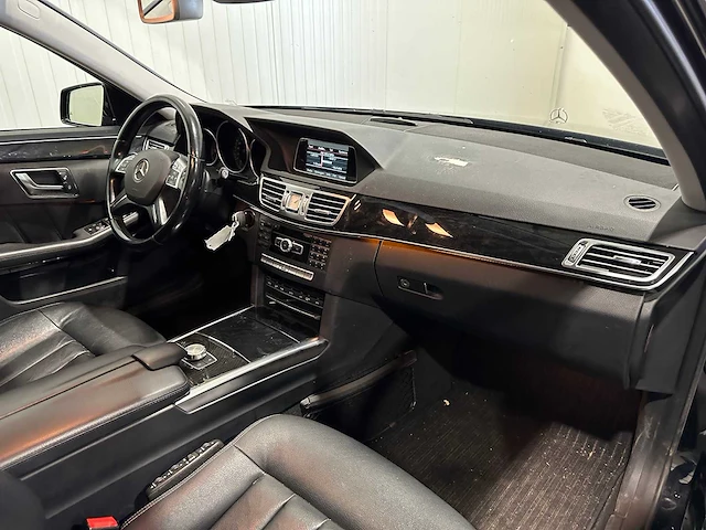 Mercedes-benz e-klasse 300 bt.hy. ambition 1-kpp-00 - afbeelding 11 van  22