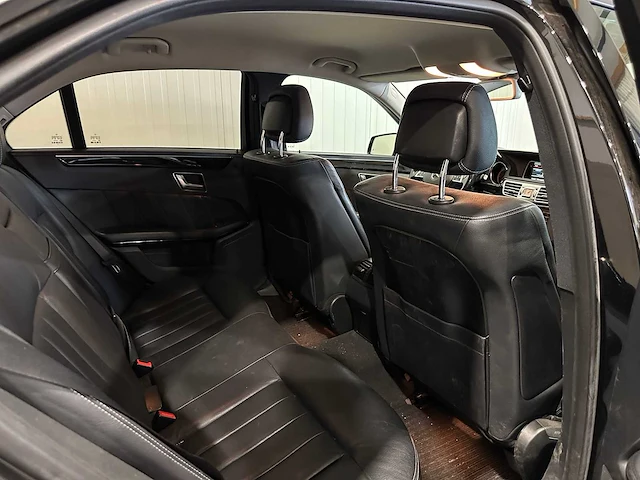Mercedes-benz e-klasse 300 bt.hy. ambition 1-kpp-00 - afbeelding 12 van  22