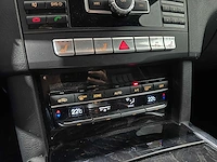 Mercedes-benz e-klasse 300 bt.hy. ambition 1-kpp-00 - afbeelding 19 van  22