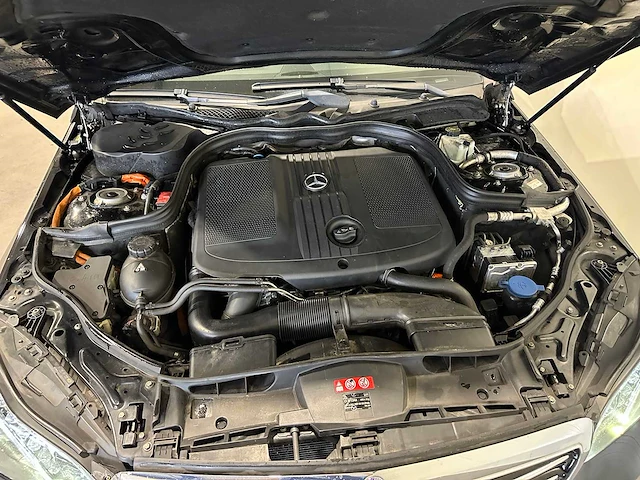 Mercedes-benz e-klasse 300 bt.hy. ambition 1-kpp-00 - afbeelding 21 van  22