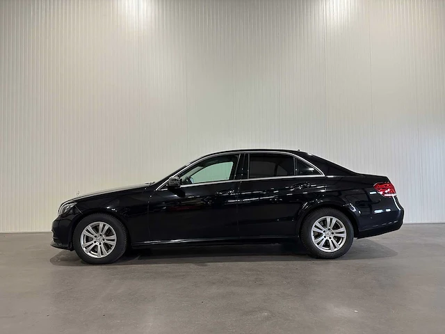 Mercedes-benz e-klasse 300 bt.hy. ambition 1-kpp-00 - afbeelding 2 van  22